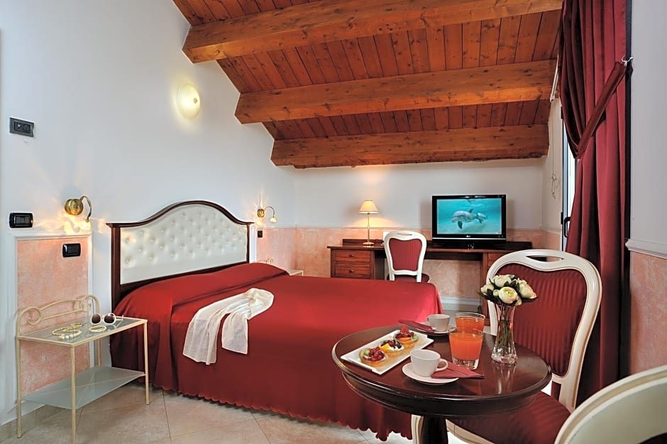 Hotel Bridge