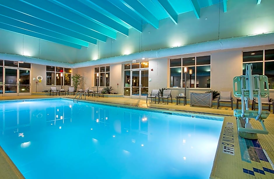 Holiday Inn University Plaza-Bowling Green by IHG