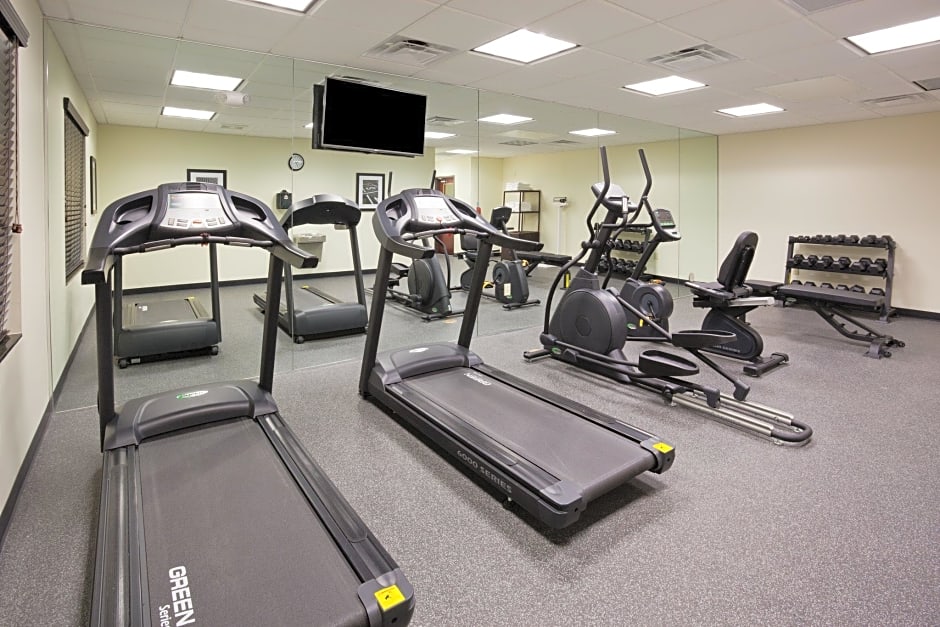 Holiday Inn Express & Suites Davenport North