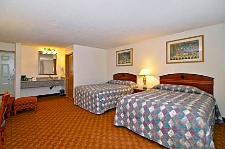 Queen Room with Two Queen Beds - Non-Smoking