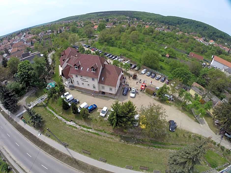 Alabástrom Panzió és Étterem