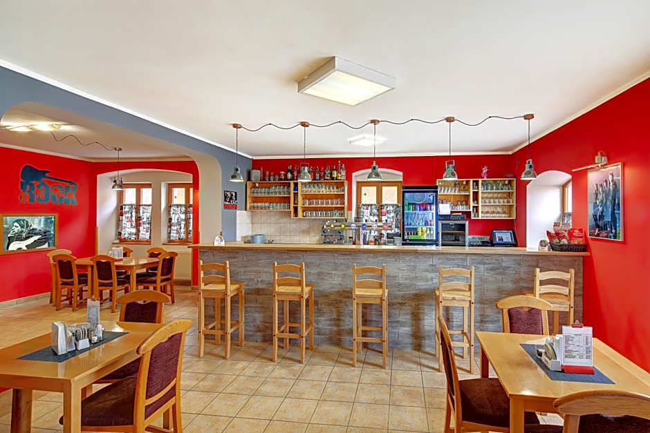 Penzion a restaurace U Vladaře