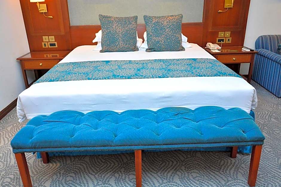 Kampala Serena Hotel