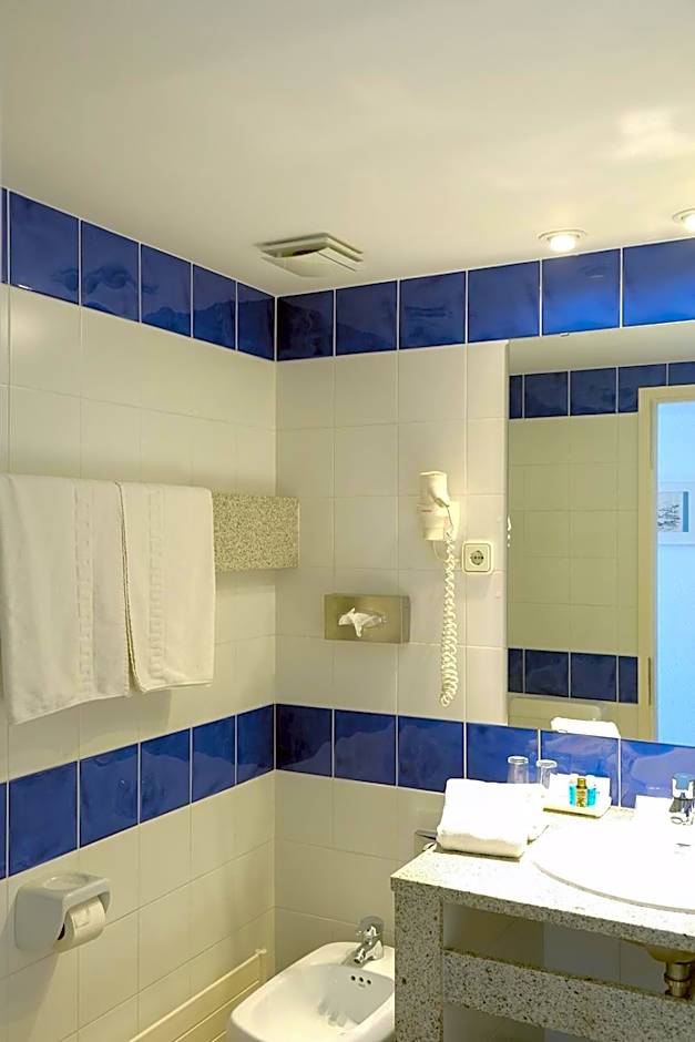 Hotel Blaumar Cadaqués by Fimedhotels