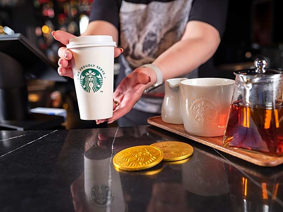 Radisson Red London Gatwick Airport