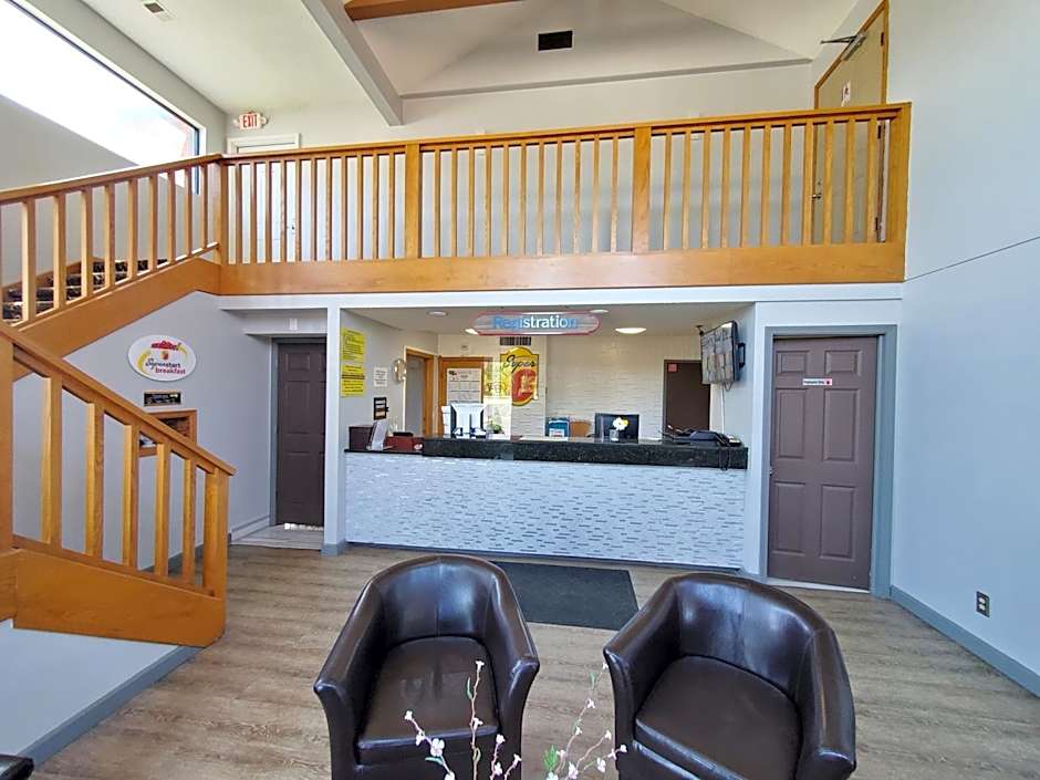 Super 8 by Wyndham Kansas City Airport North