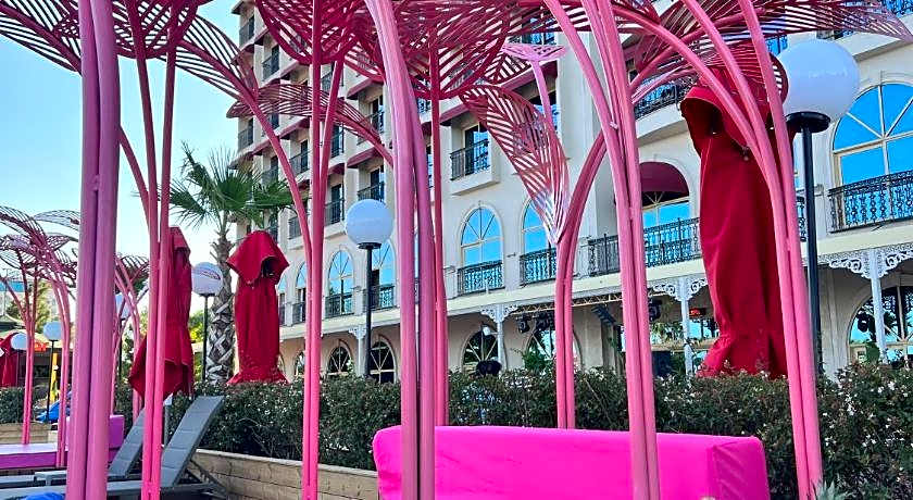 Megasaray WestBeach Antalya