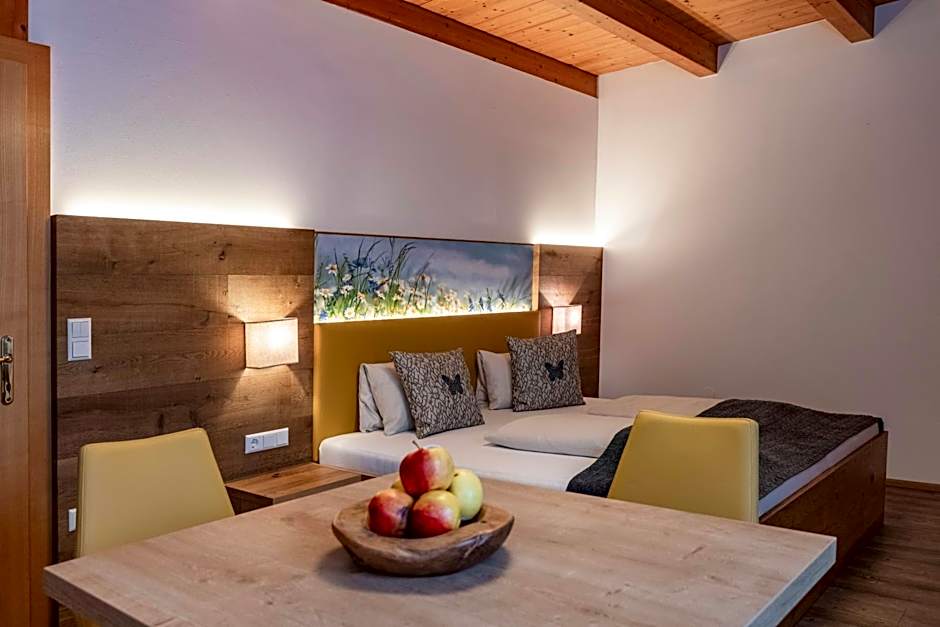 nawu apartments & Restaurant