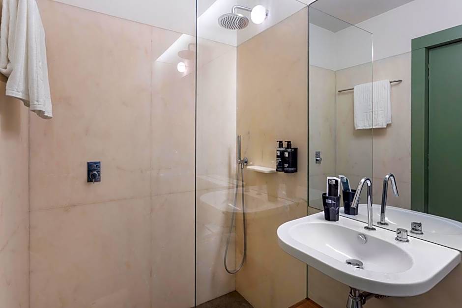 One Shot Aliados Goldsmith