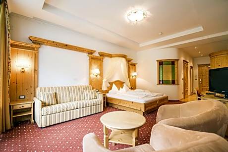 Junior Suite with Balcony