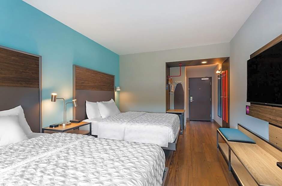 Photo 1 of 4 of 2 Queen Beds, Hearing Accessible