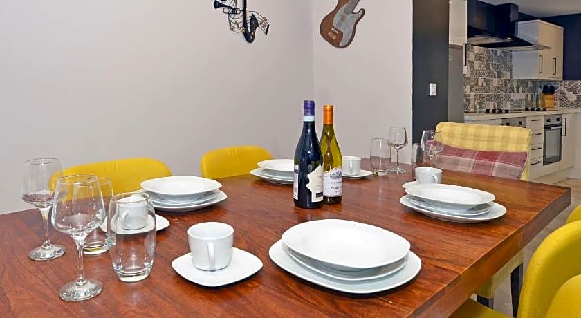 Townhouse PLUS @ London Road Stoke