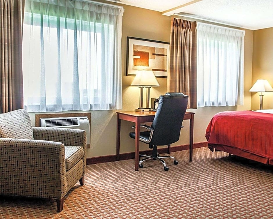Quality Inn & Suites Davenport