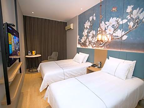 WH - Standard Daxiao Twin Family Room