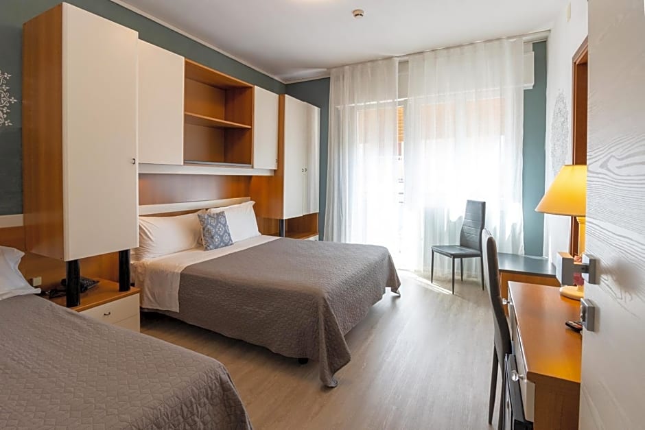 Hotel Crystal