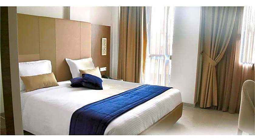 Hotel Lescure Business and SPA