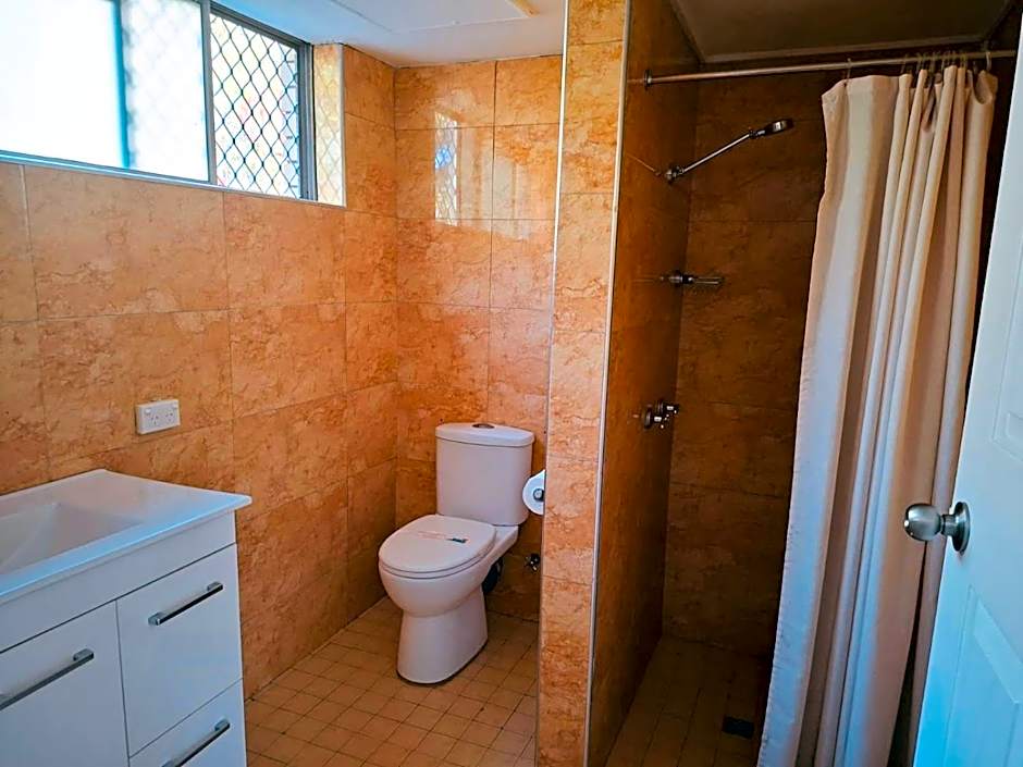 The Queenslander Motel