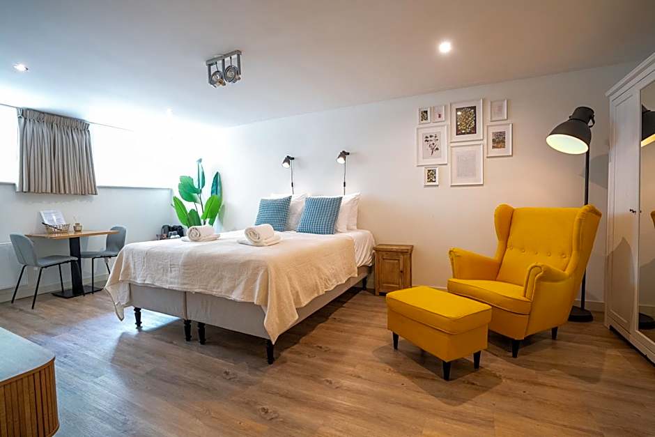 Nassau Canal Suites - in the heart of the city