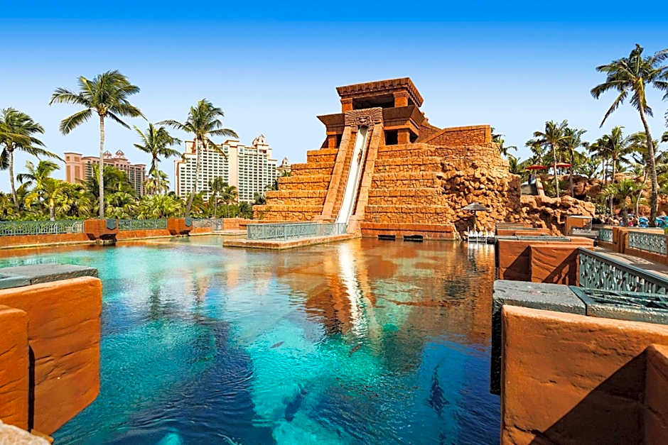 Harborside Resort & Vacation Rentals at Atlantis