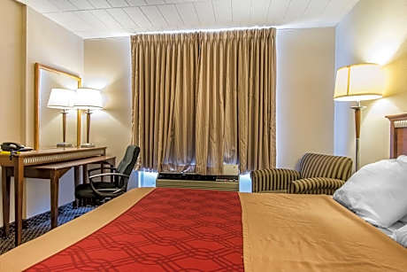 Queen Room with Sofa Bed - Ground Floor/Non-Smoking