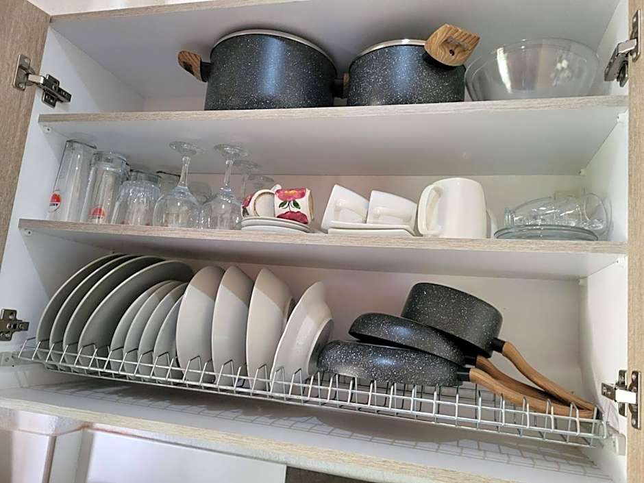 HOTEL AGNI -ENOIKIAZOMENA DIAMERIZMATA