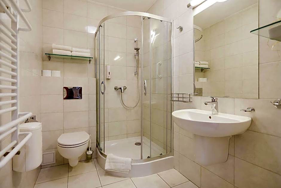 Poznań West Hotel - Airport