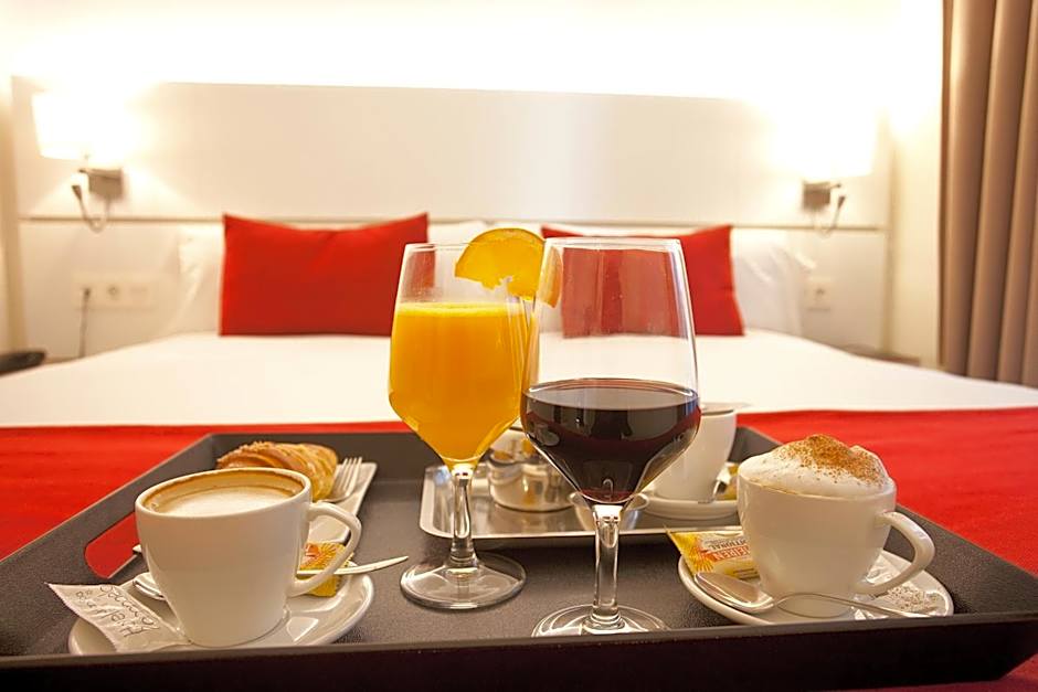 Hotel Pompaelo Plaza del Ayuntamiento & Spa