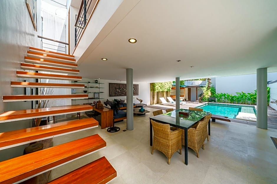 Villa Rio - Contemporary 2BR Villa in Downtown Seminyak