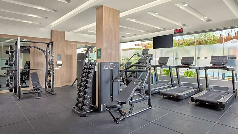 Holiday Inn & Suites Makati By IHG