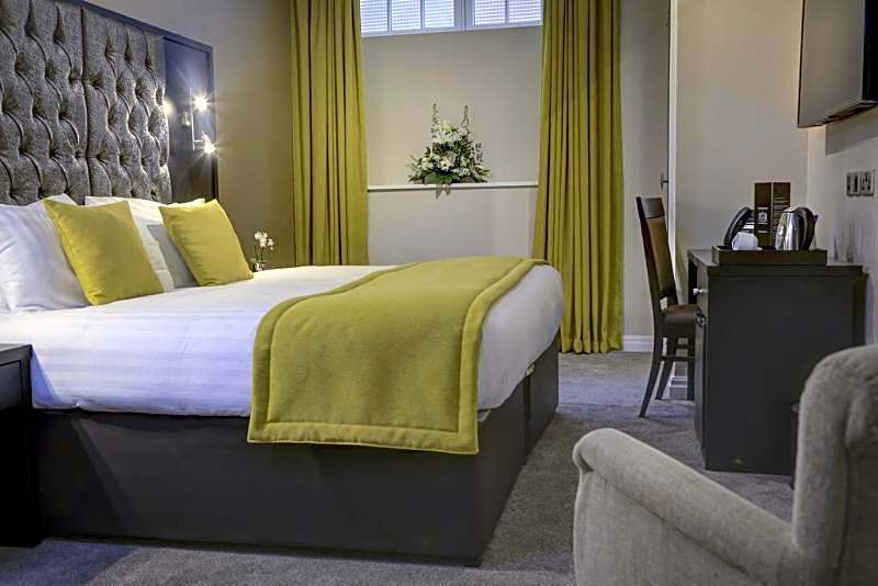 The Richmond Apart-Hotel