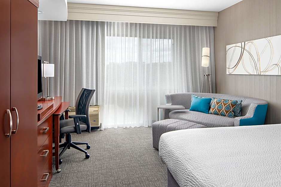 Courtyard by Marriott Raleigh North/Triangle Town Center