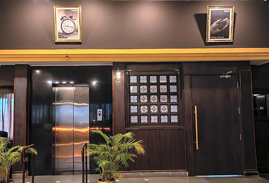 Seasons Hotel & Spa
