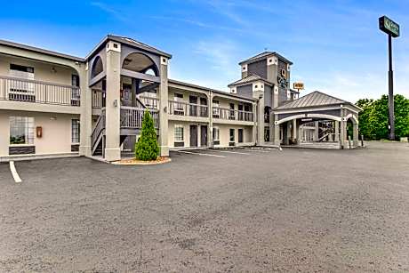 Quality Inn - White House