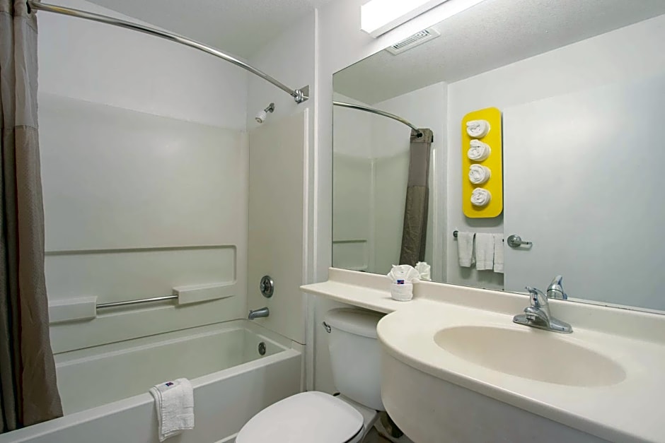 Motel 6-El Paso, TX - Southeast