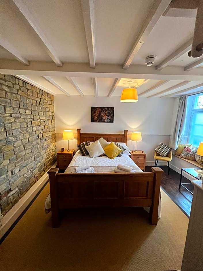 The Lion, Tredington