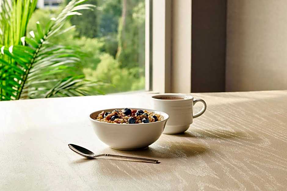 Holiday Inn Hotel & Suites Anaheim By IHG