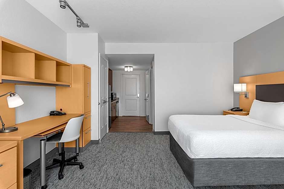 TownePlace Suites by Marriott Denver Airport at Gateway Park