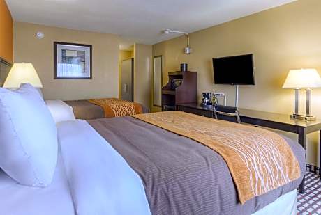 Queen Room with Two Queen Beds - Non-Smoking
