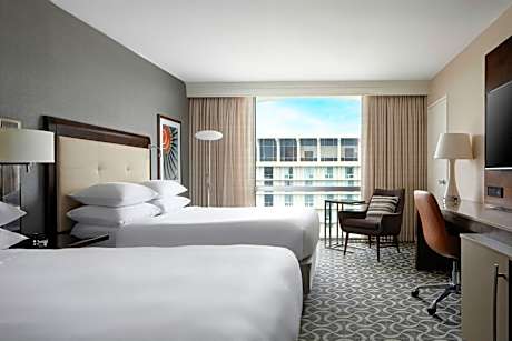 Executive King Room - East Tower/Hearing Accessible