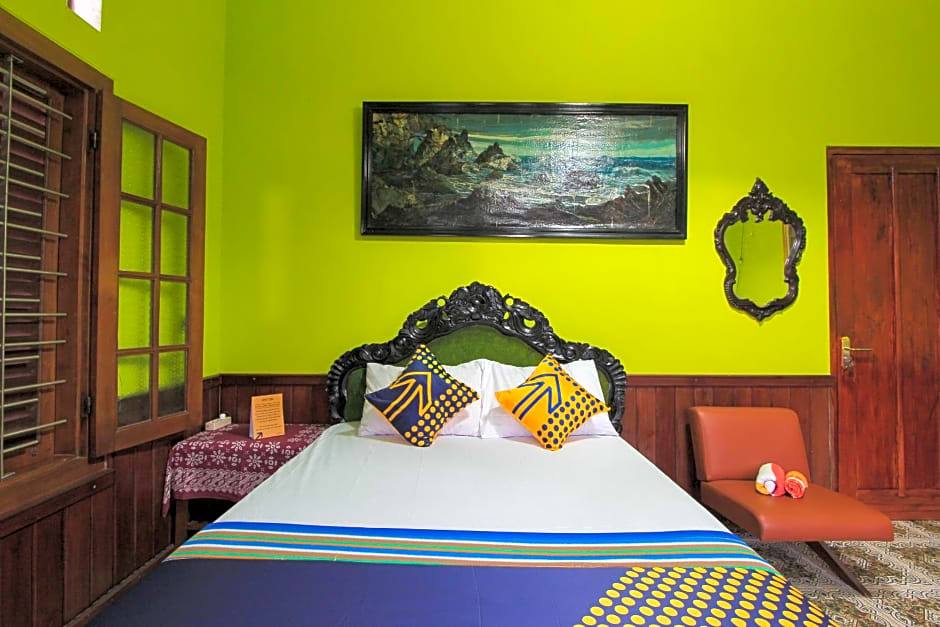 SPOT ON 2490 Griya Kencana Homestay