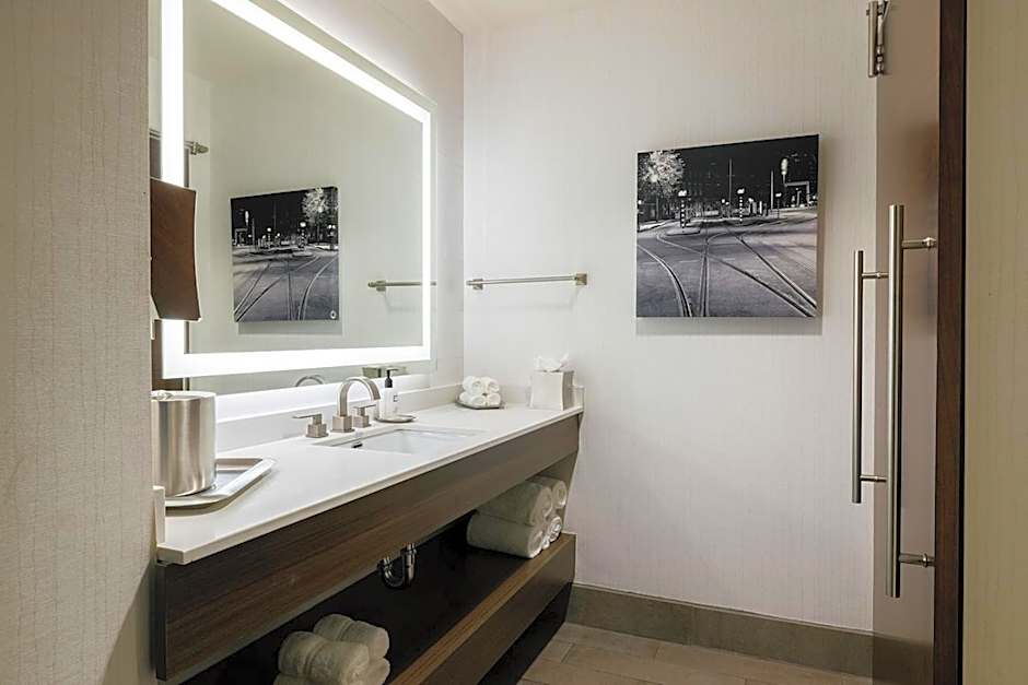 voco Hotel Napoleon Memphis By IHG