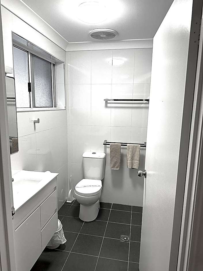 Rosebourne Gardens Motel