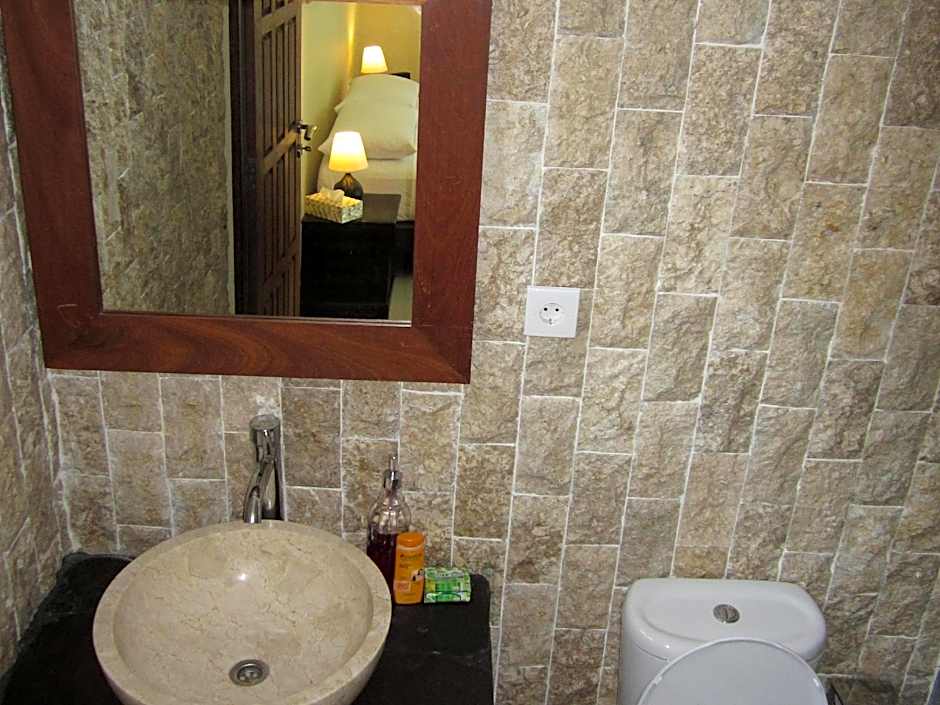 Lovina Oasis Hotel