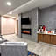 La Quinta Inn & Suites by Wyndham Lafayette Oil Center