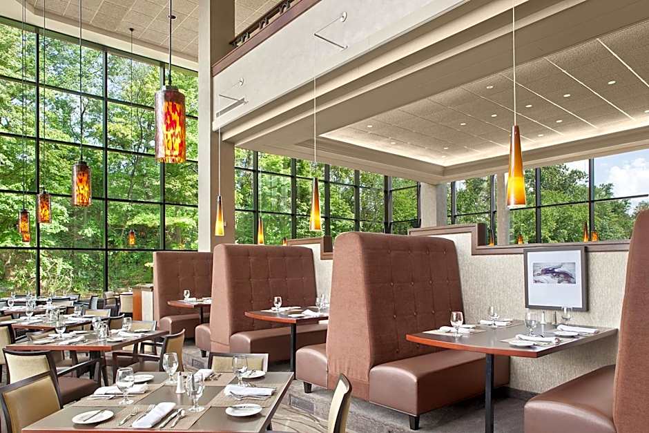 Sheraton Suites Akron Cuyahoga Falls