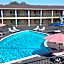 Quality Inn & Suites near Downtown Bakersfield