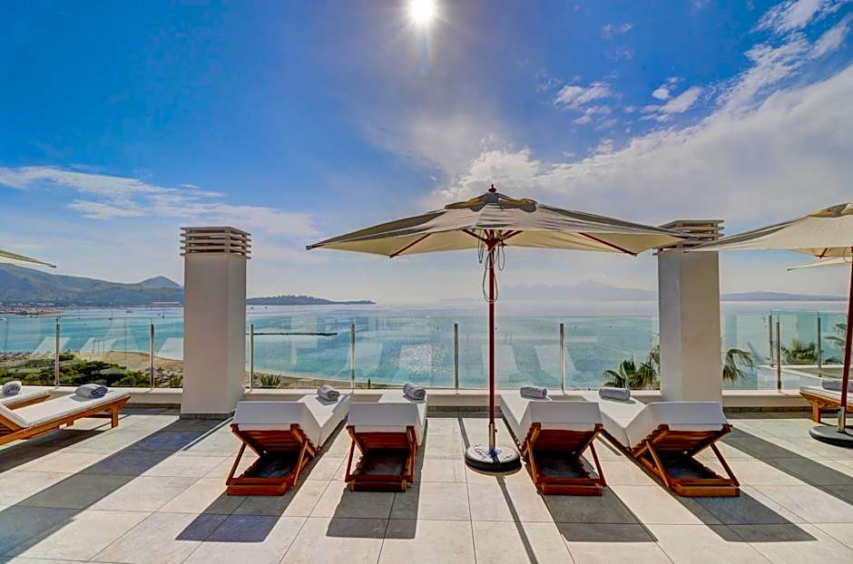 Hoposa Pollentia - Adults Only