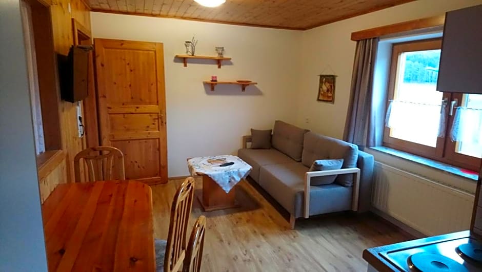 Kindererlebnis- und Biobauernhof Hipp-Bruckner