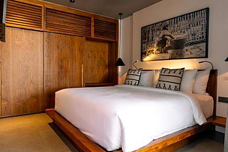 Family Suite with Balcony