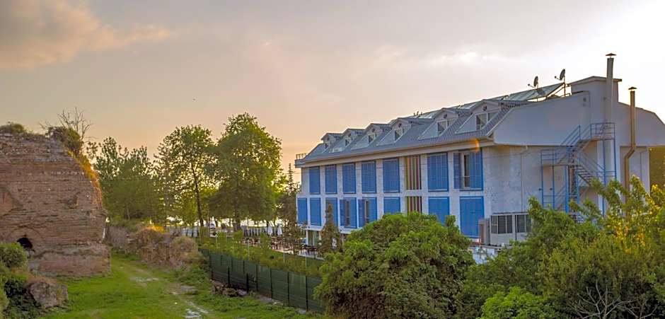 Limnades Hotel İznik